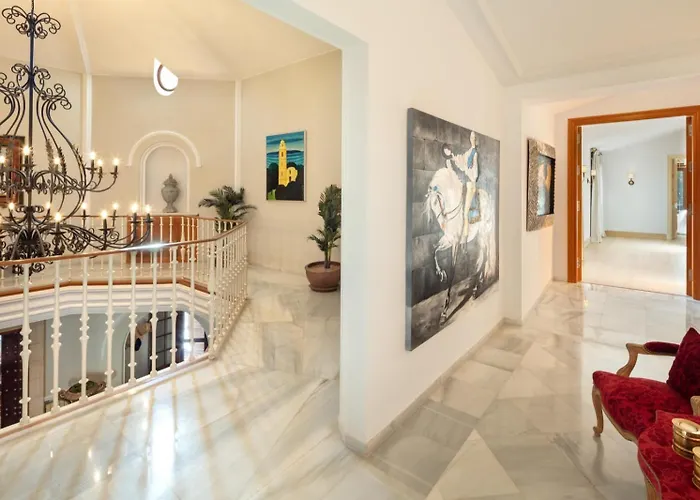 Cubo's Luxury Mansion El Baron De Sierra Blanca Вилла *