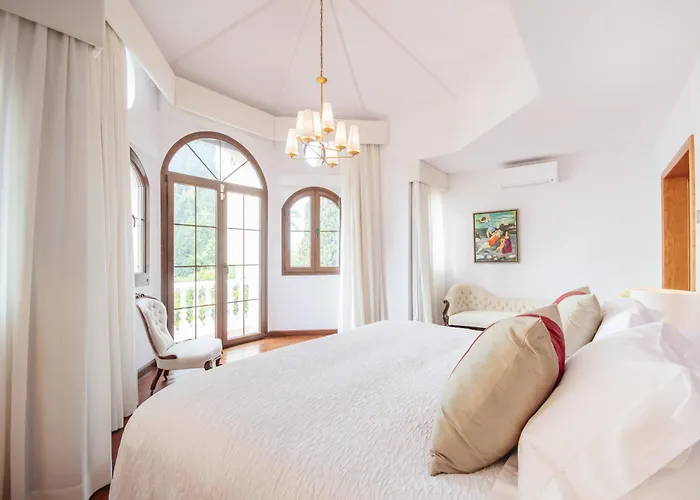 Cubo's Luxury Mansion El Baron De Sierra Blanca *