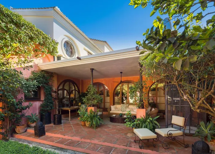 Вилла Cubo's Luxury Mansion El Baron De Sierra Blanca *