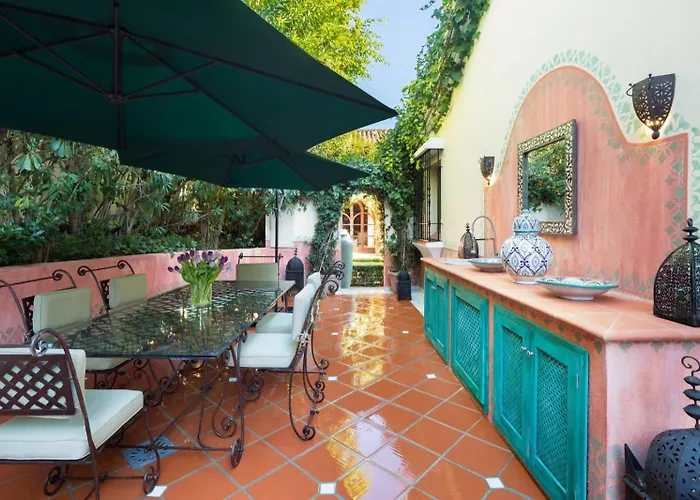 Cubo's Luxury Mansion El Baron De Sierra Blanca Вилла