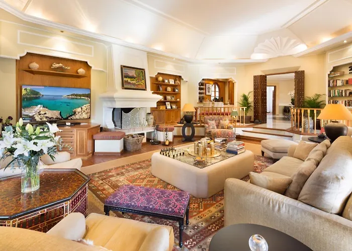 Cubo's Luxury Mansion El Baron De Sierra Blanca Вилла Марбелья