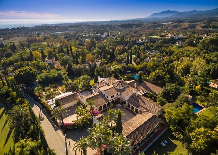 Вилла Cubo's Luxury Mansion El Baron De Sierra Blanca