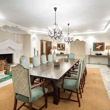 Cubo's Luxury Mansion El Baron De Sierra Blanca וילה *