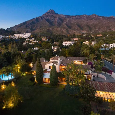 Cubo's Luxury Mansion El Baron De Sierra Blanca Марбелья