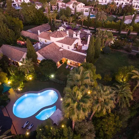 Cubo's Luxury Mansion El Baron De Sierra Blanca Вилла